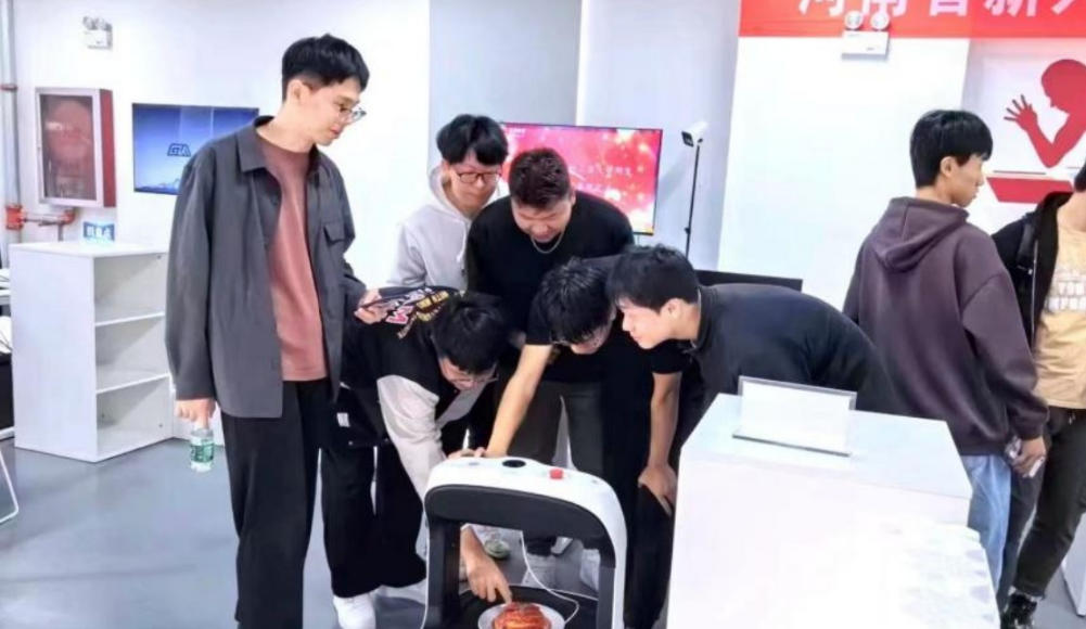 “技能之光”照亮就业路