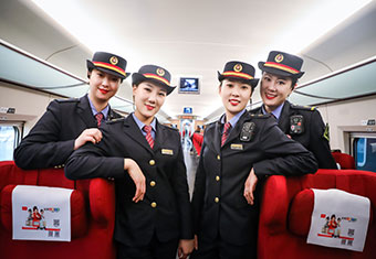 京焦一组列车长郑虹：和铁路一起长大的孩子