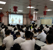 手指舞点赞“7.8”