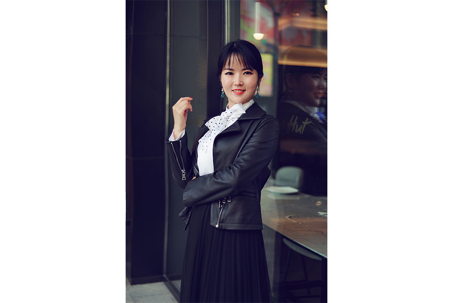 美人潭|职场女神 中原商务主持人馨娜：最好的当下